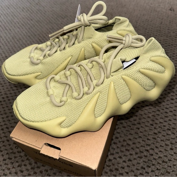 Yeezy 450 ‘Resin’ - Picture 3 of 12